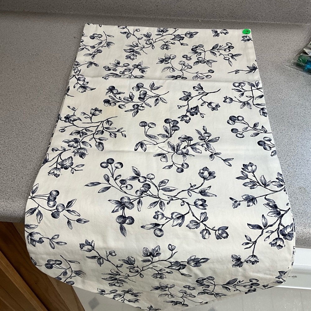Table Runner